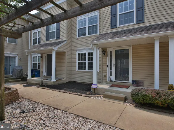 213 Quartz Ct #30, Warrington, PA 18976