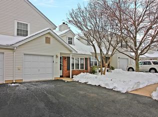 238 Tintern Ct, Somerset, NJ 08873