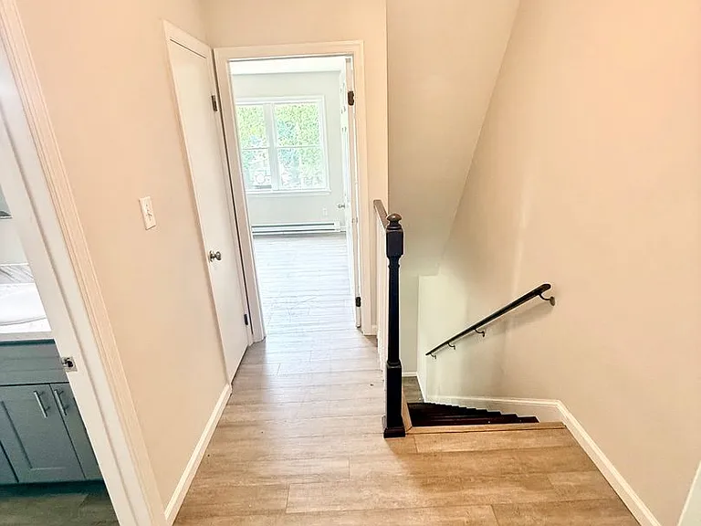 1820 Parkview Ave — Photo 9