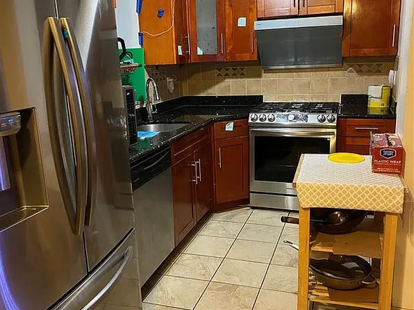140-75 Ash Ave Unit 7, Flushing, NY 11355