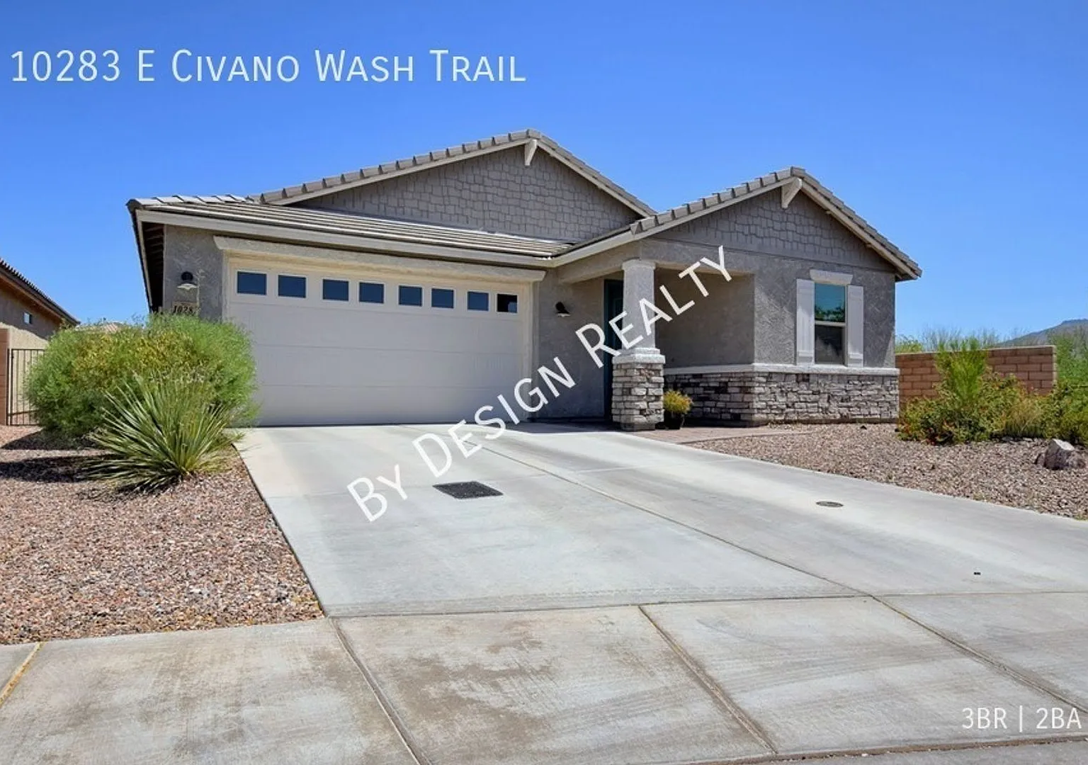 Saguaro Trails 3 Bed 2 Bath + Den — Photo 2