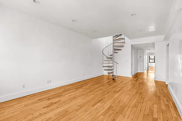 Sold by Sotheby's International Realty | media 25