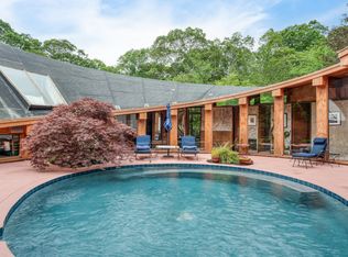 26 Deep Six Dr, East Hampton, NY 11937