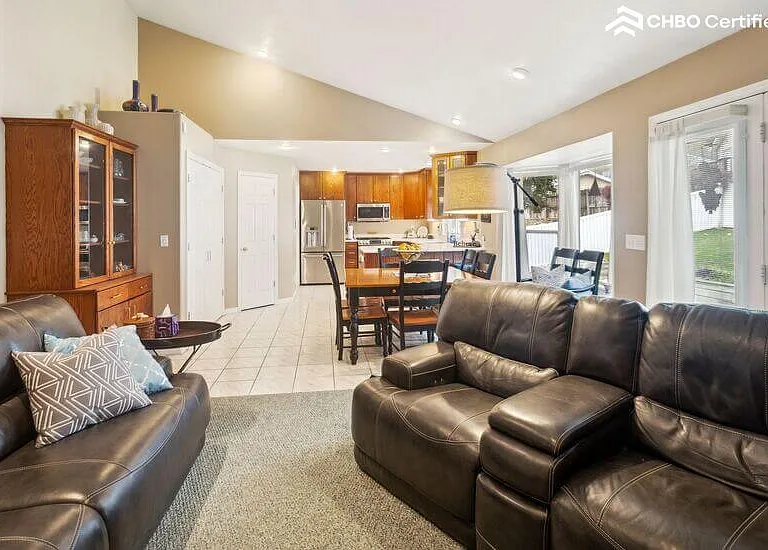 527 S Fort Dr — Photo 9
