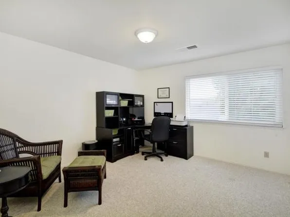 345 Coleridge Dr Unit 136, Salinas, CA 93901