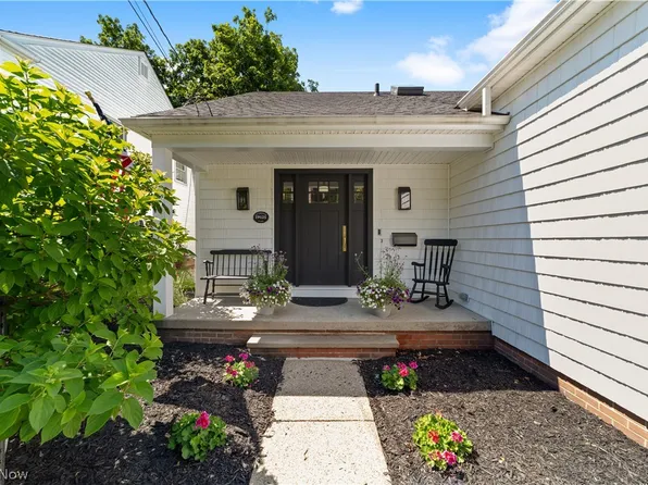 19125 E Shoreland Ave, Rocky River, OH 44116