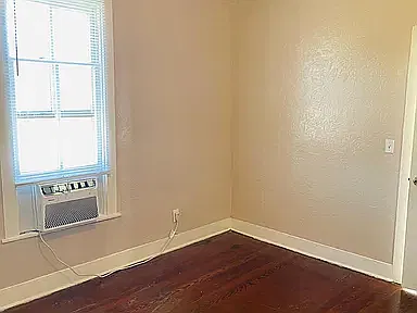 2 bed, 933 sqft, $900 — Photo 4