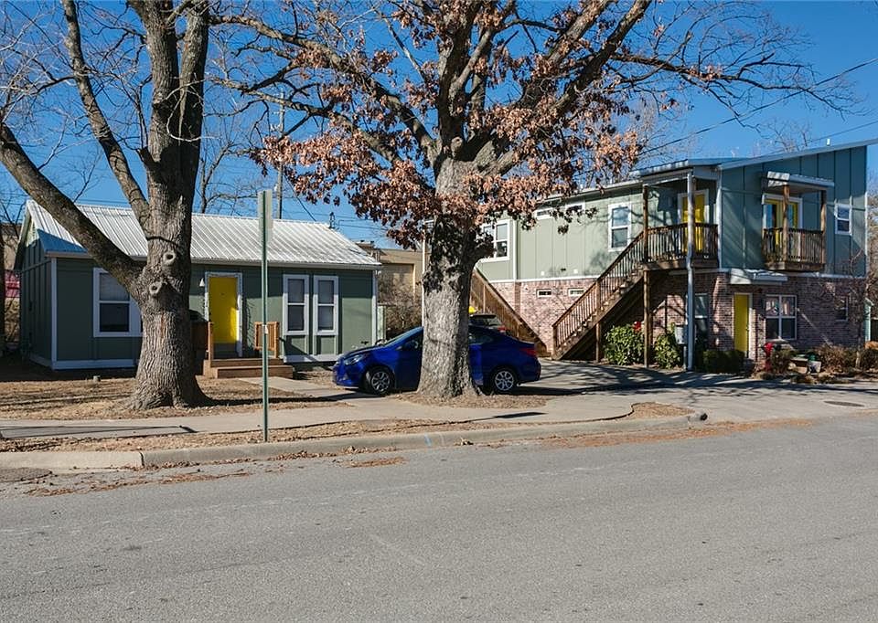 1st image of 1233/1241 Oakland Ave