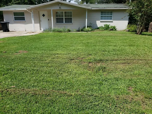 21377 Campbell Dr, Brooksville, FL 34601