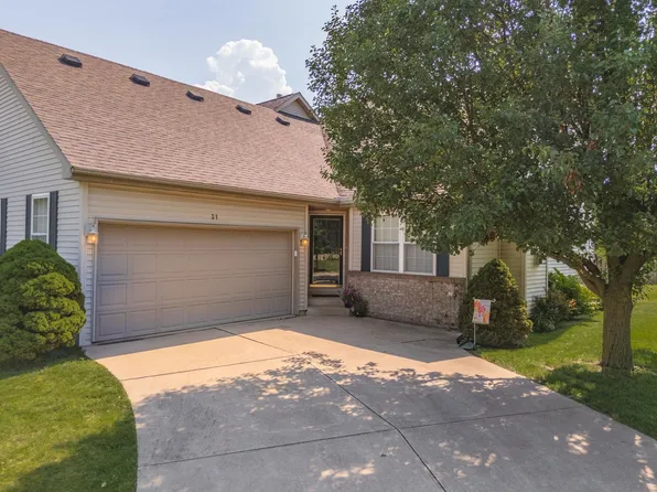 31 Ashling Ct, Bloomington, IL 61704
