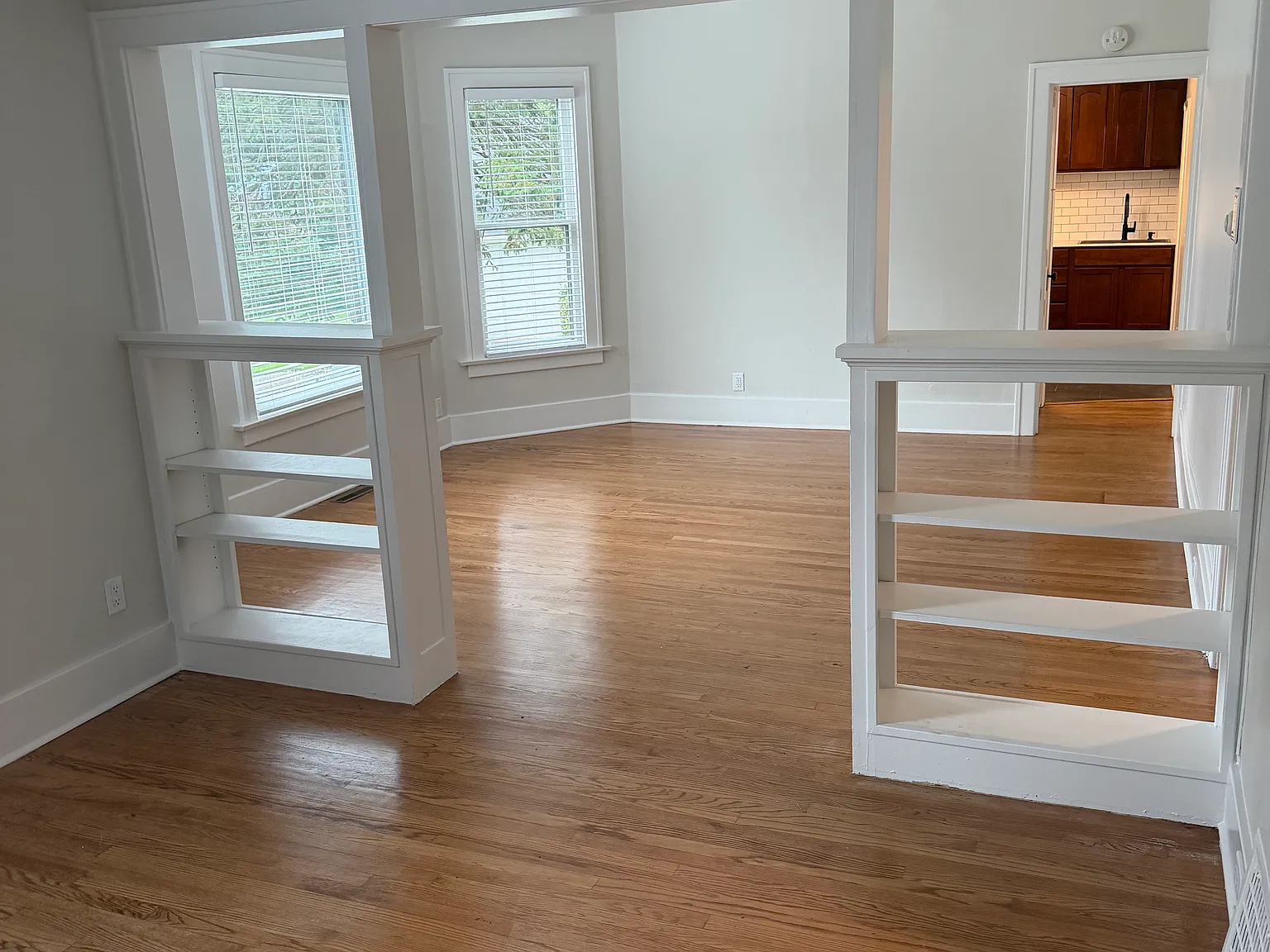 2 bed, 1100 sqft, $1,700 — Photo 1