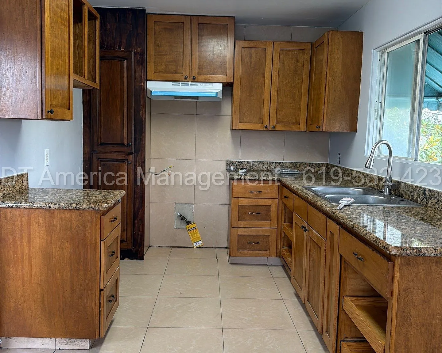 2 bed, 750 sqft, $1,825 — Photo 2