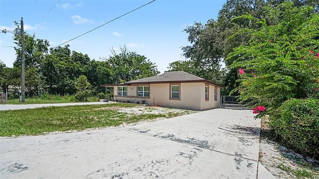3 bed, 2.0 bath, 1528 sqft, $1,950 — Photo 4