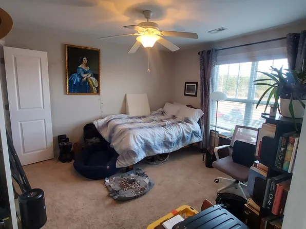 3408 Briarcliff Dr #E, Greenville, NC 27834