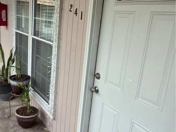 6320 Riverside Dr APT 241, Metairie, LA 70003