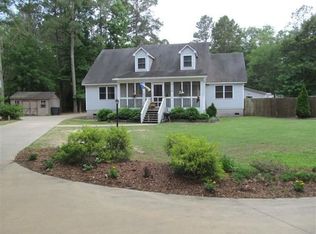 5112 The Woods Rd, Kitty Hawk, NC 27949