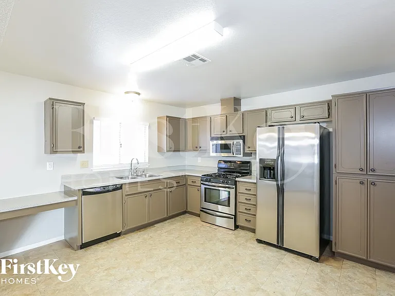 708 Purcell Dr — Photo 6