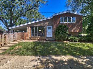 6 W Graham Ave, Lombard, IL 60148