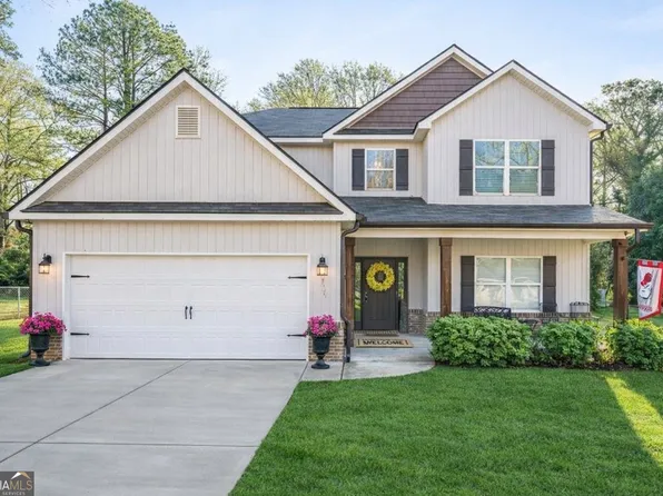 1051 Warwick Dr, Macon, GA 31210