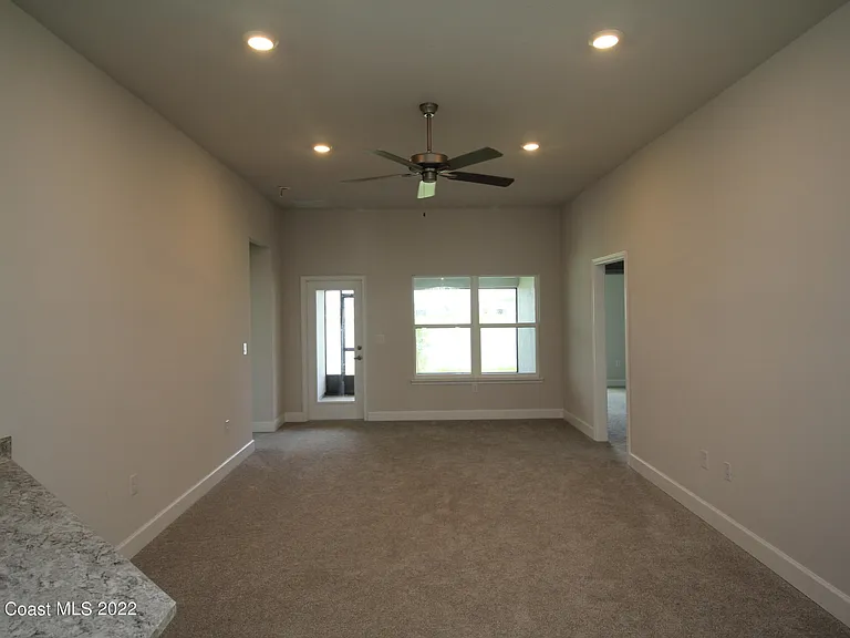 616 Kylar Dr NW — Photo 3