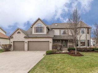 262 Wilcox Ct, Bartlett, IL