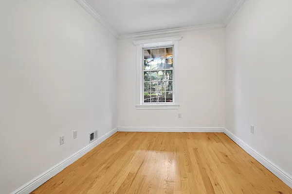 Rented by Compass | media 14