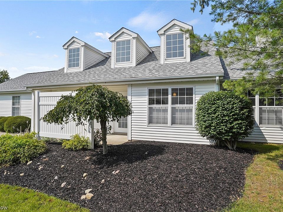 1st image of 804 Holly Oak Ln