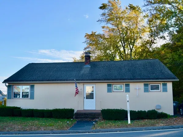 21 Graham St, Leominster, MA 01453