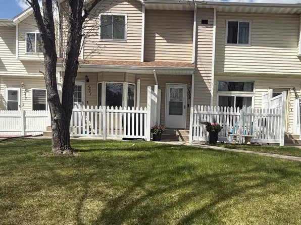 1509 34 1/2 Ave S, Fargo, ND 58104