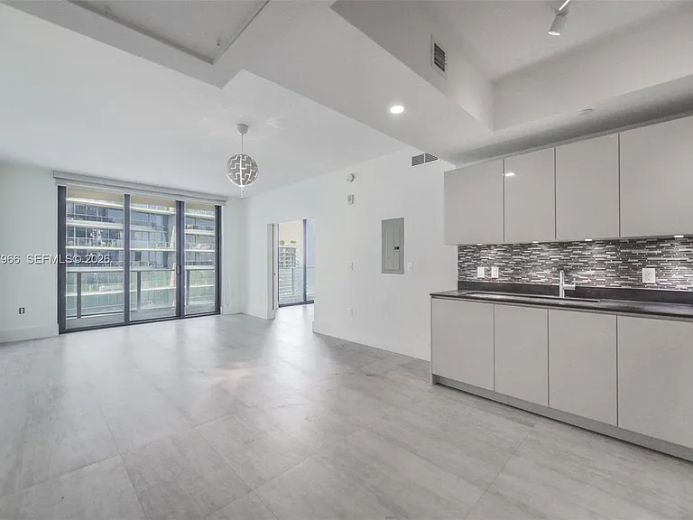 1010 Brickell Ave #4607 — Photo 7