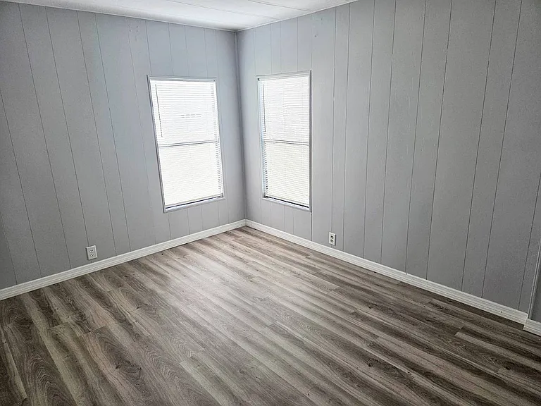 1077 Quail Dr — Photo 13