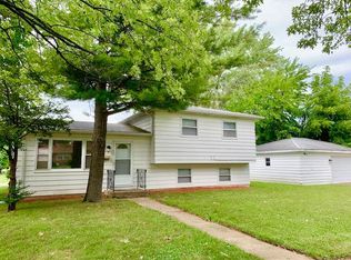 840 Buck Ave, Waukegan, IL 60087