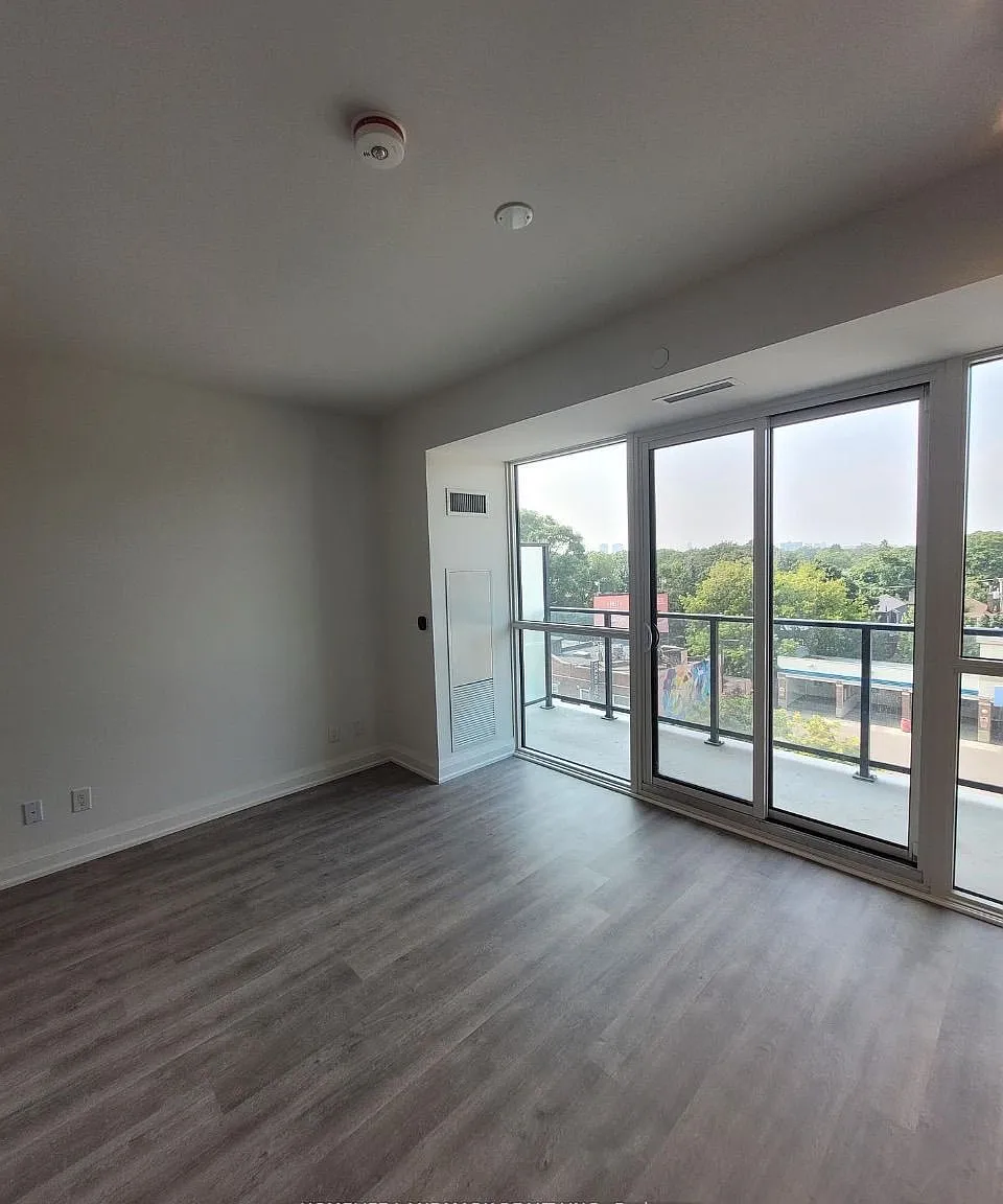 2369 Danforth Ave — Photo 3