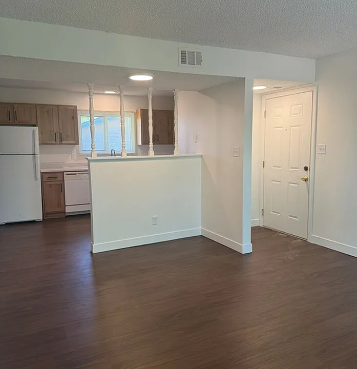 3 Bedroom Living Room
