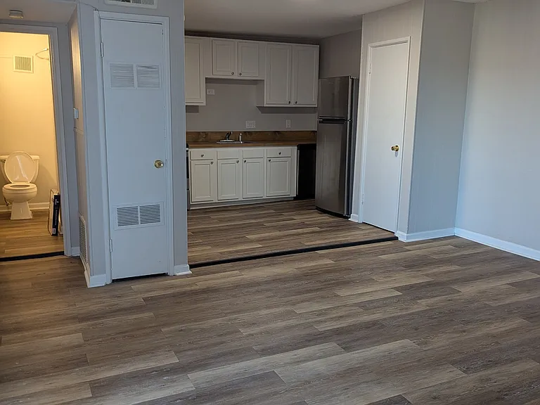 Campus View Apartments — Photo 34