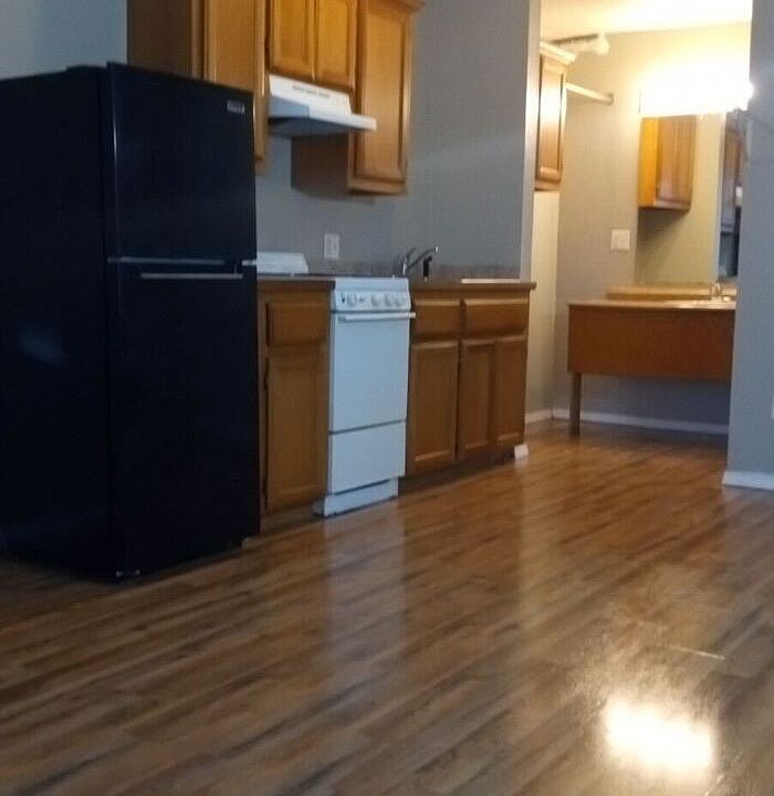 2nd image of 636 Frankie Matthew Dr #2