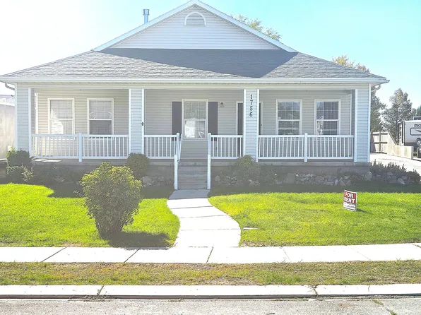 3617 E West Pinion Cir, Eagle Mountain, UT 84005