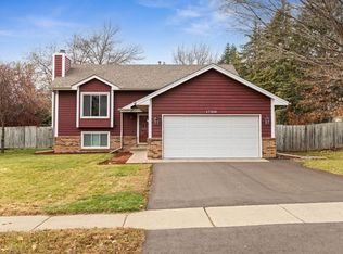 17904 Liv Ln, Eden Prairie, MN 55346