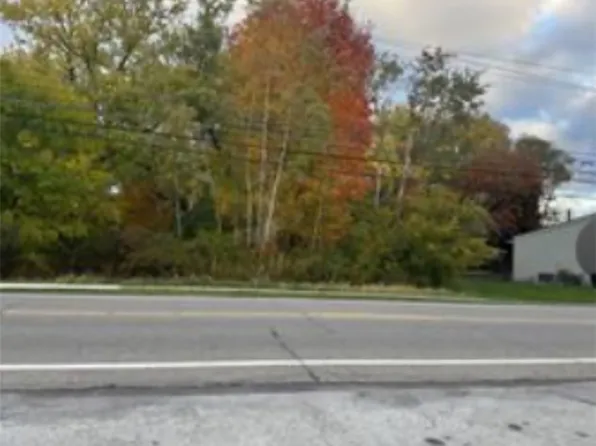 23 Ohlin Dr, New Middletown, OH 44442