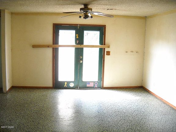 3rd image of 209 S Fulton Ave