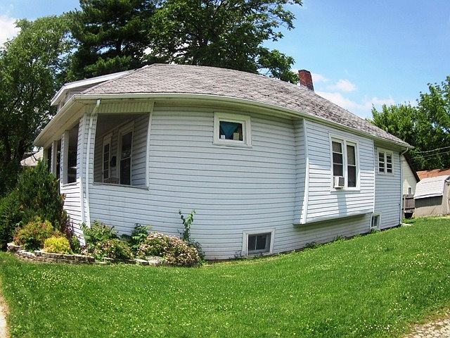 2nd image of 759 Stone St