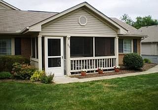 1st image of 758 Windsor Ln
