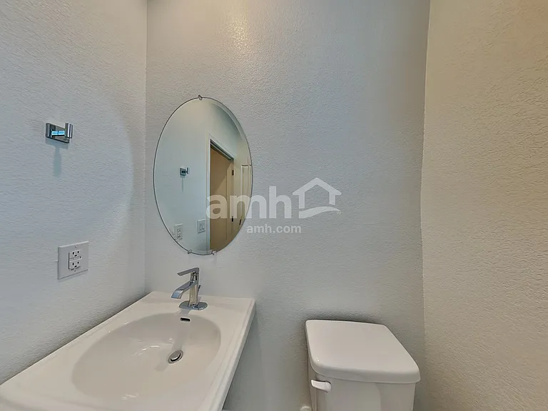 6621 S 42nd Ln — Photo 7