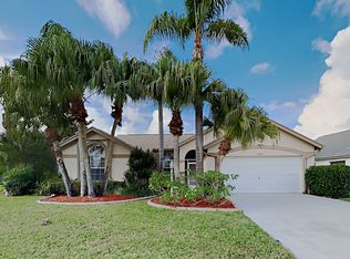 12841 Meadowbreeze Dr, Wellington, FL 33414