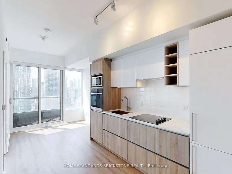 319 Jarvis St #2717 — Photo 4