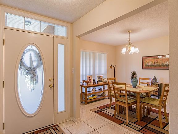 5th image of 1625 Beachside Dr