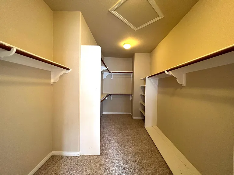 2237 Timber Rose Dr — Photo 30