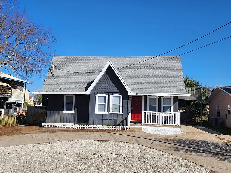 119 Cobb Rd — Photo 2