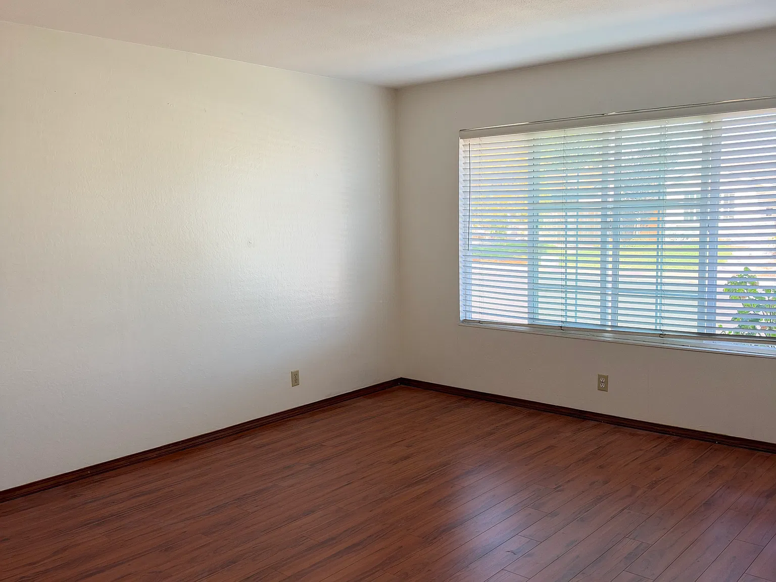 4 bed, 1463 sqft, $4,000 — Photo 4