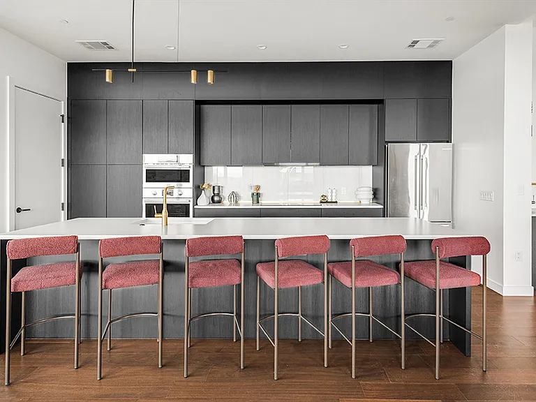 Bar seating for 6